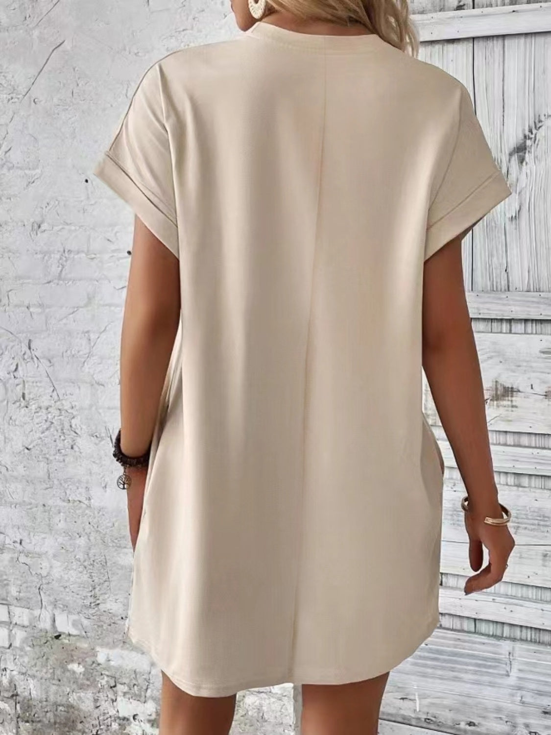 Pocketed Round Neck Short Sleeve Dress